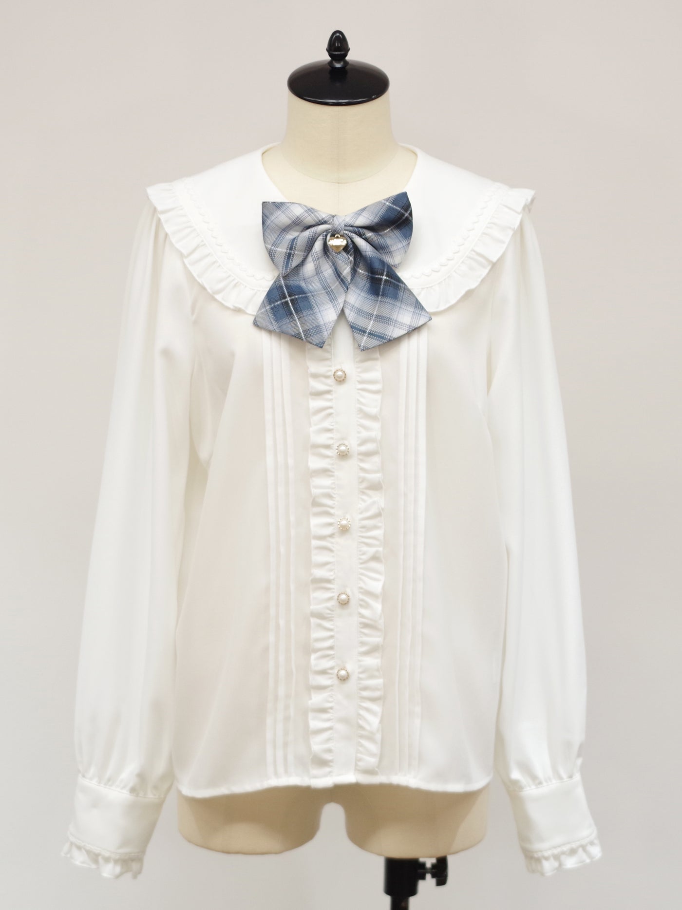 Heart lace blouse with check ribbon