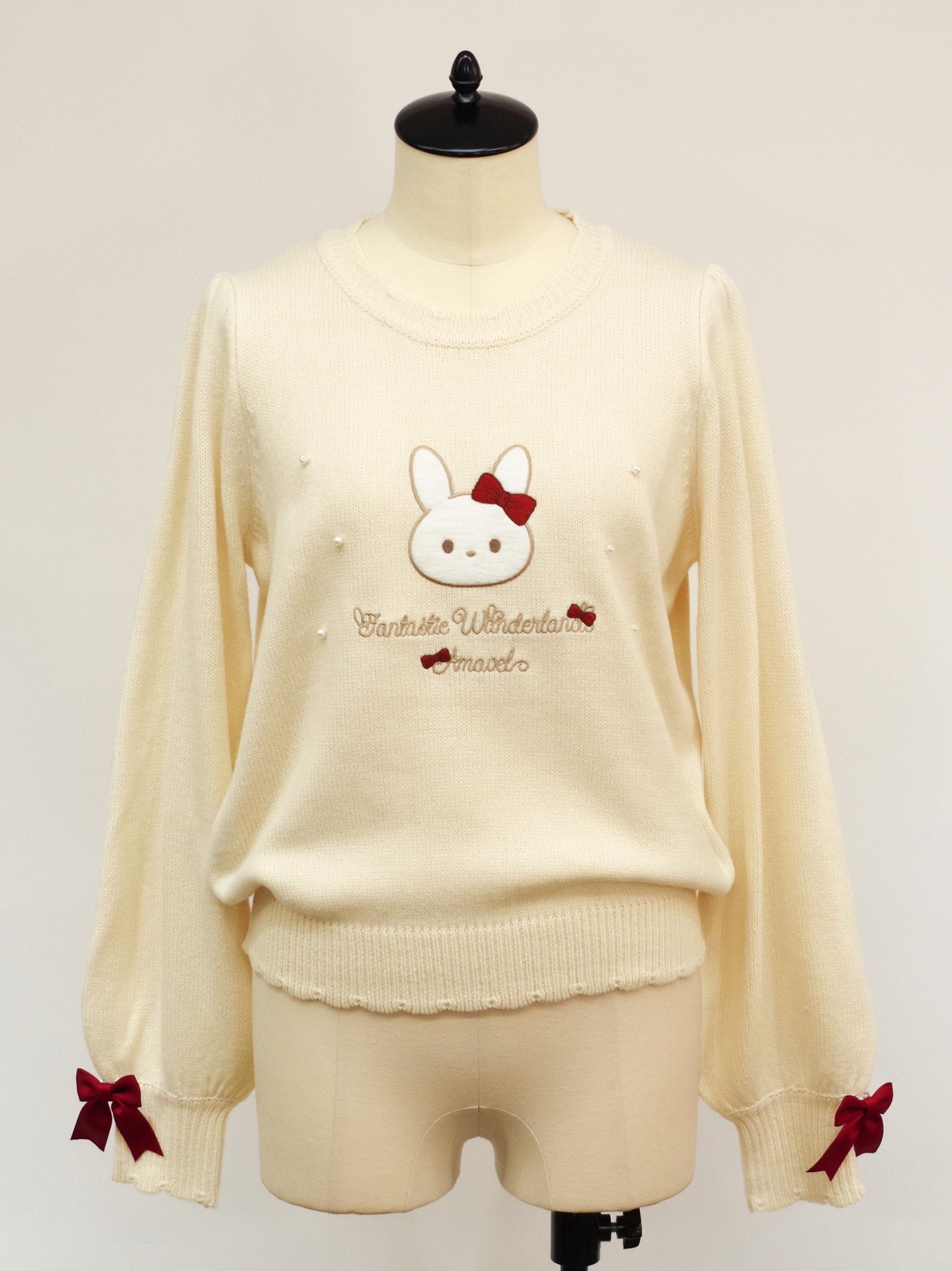 Fluffy rabbit applique knit top