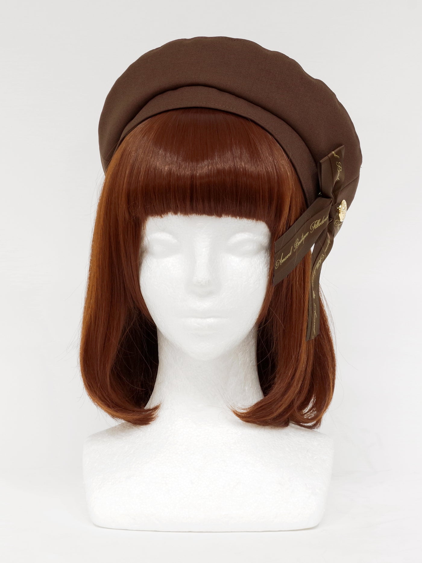 Beret with message ribbon brooch