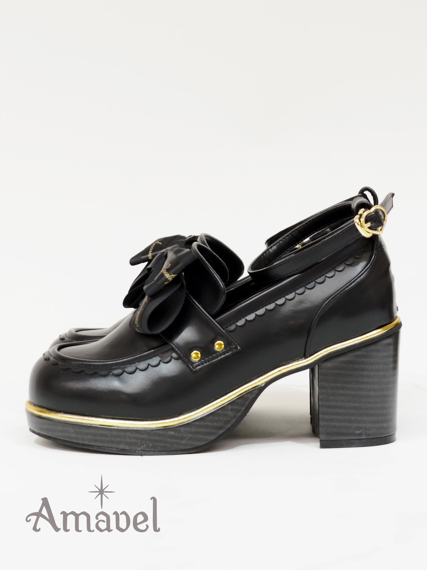 Fantasic Wanderlands strappy loafer pumps