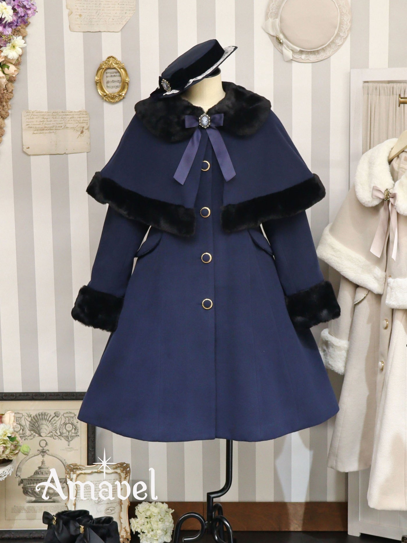 Amavel Antique Dolly Cape ロングコート - ロングコート